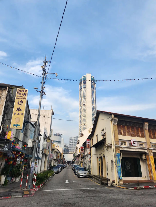 Colonial Echoes & Cultural Rhythms in George Town