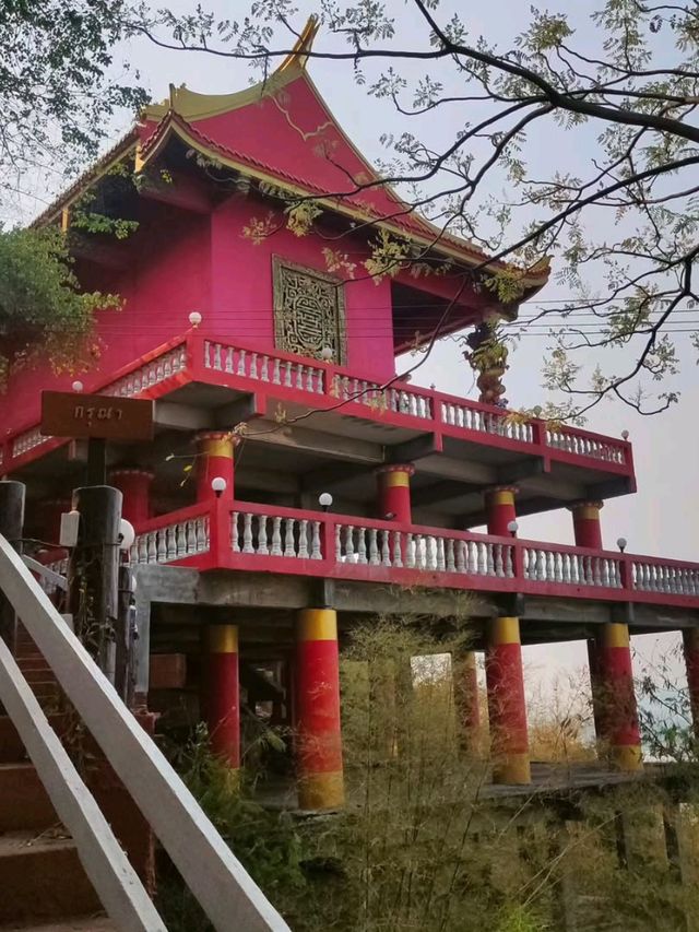 Dragon Caves & Temple Feels at Wat Ban Tam