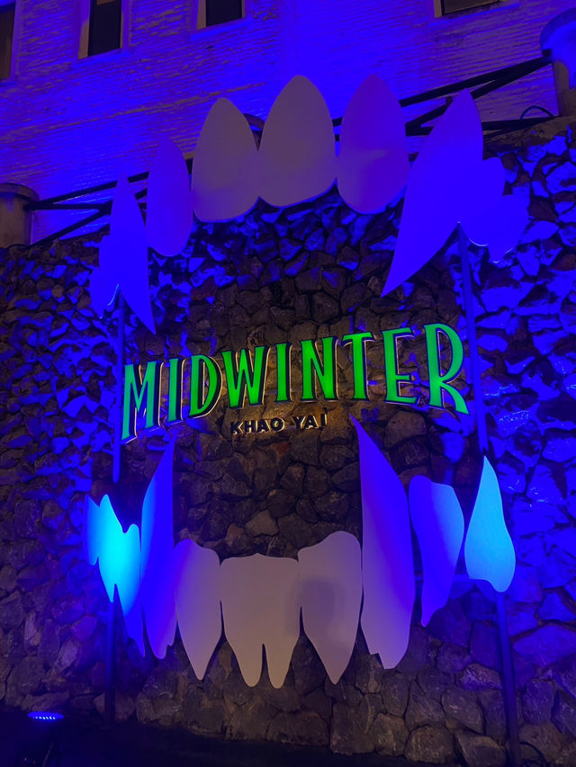 Midwinter ร้านอาหารบรรยากาศดีที่เขาใหญ่