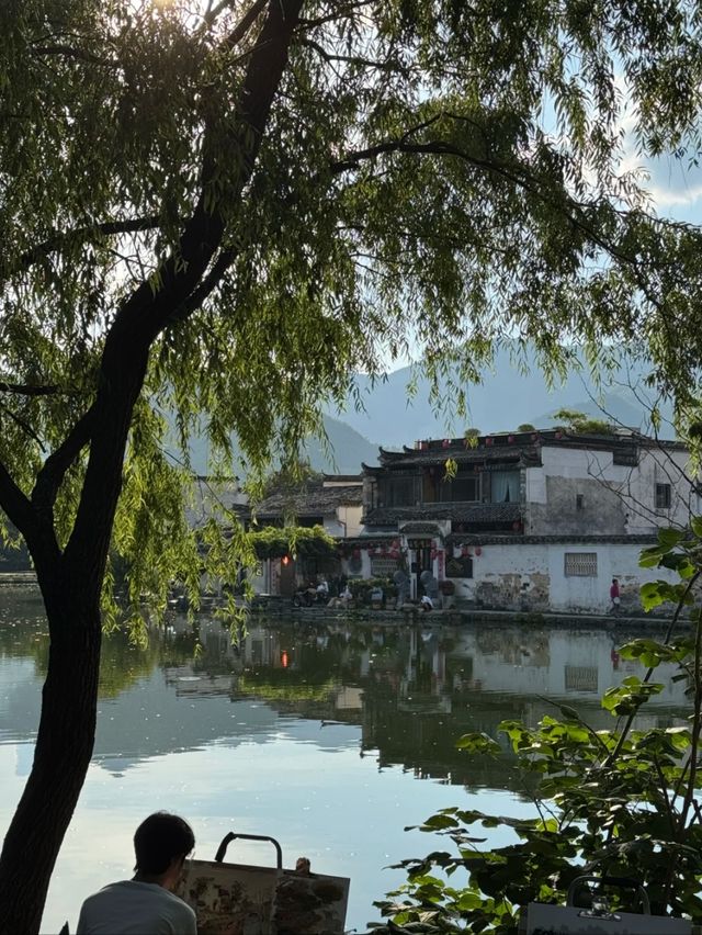 Ancient Echoes, Modern Wonder: The Enchanted Village of Hongcun