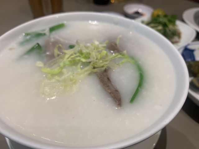 🥣 Mui Kee Orchard — Silky Porridge and Old-School Comforts