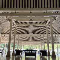 Experience The Javanese Palace Stay
