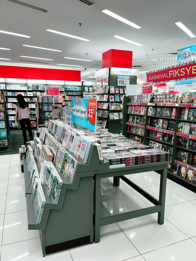 Popular Bookstore KL – A Haven for Book Lovers and Aesthetic Seekers 