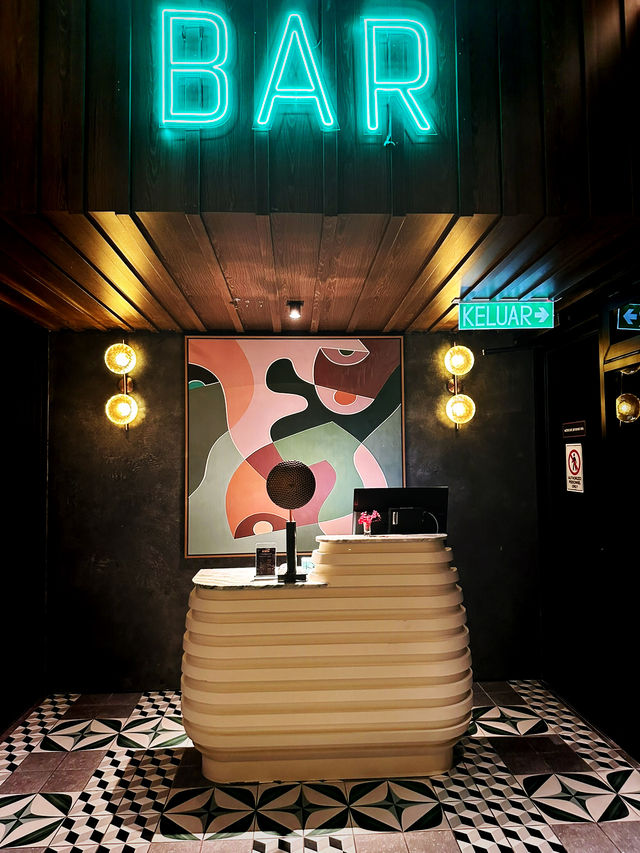 プトラジャヤの空に乾杯！Moxy Barで過ごす夜