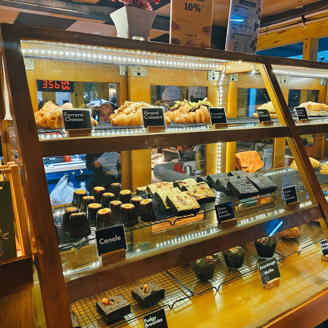 ร้านกาแฟในซอยเล็กๆ Giyanti Coffee Roastery
