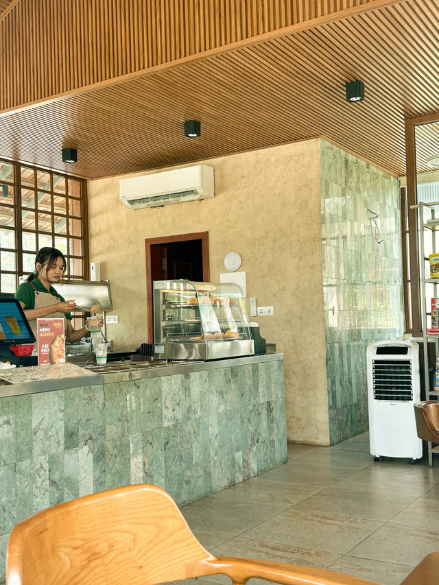 📍Kobi Fruit & Tea - Phnom Penh, Cambodia 🇰🇭 