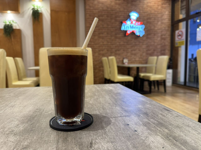 🍽️ Anmour Cafe Eko Botani – Comfort Food Before a Relaxing Night
