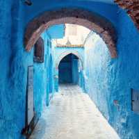 💙🏰 Solo Azure Dream: Chefchaouen – Morocco’s Blue Pearl 