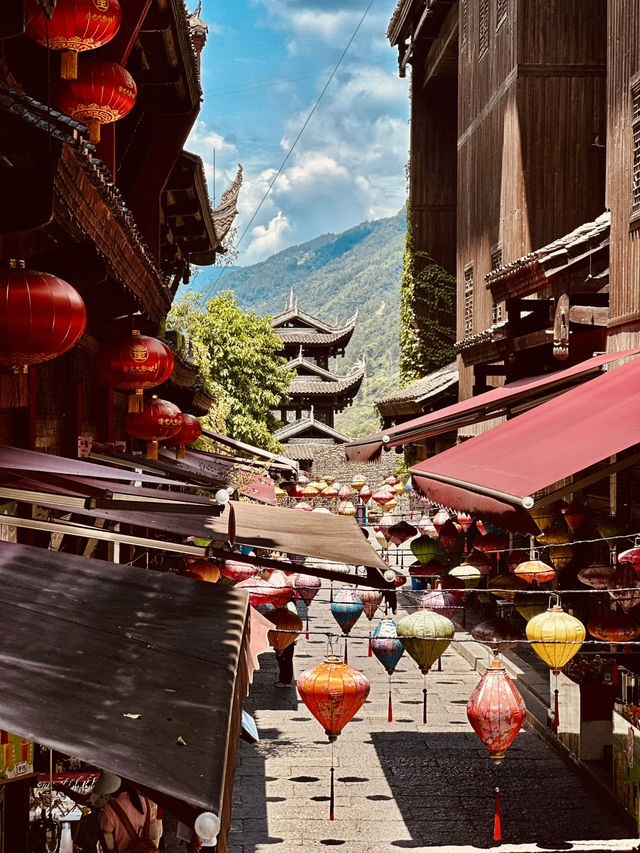 Chiyou Jiuli Palace: Exploring the Spirit of the Miao People