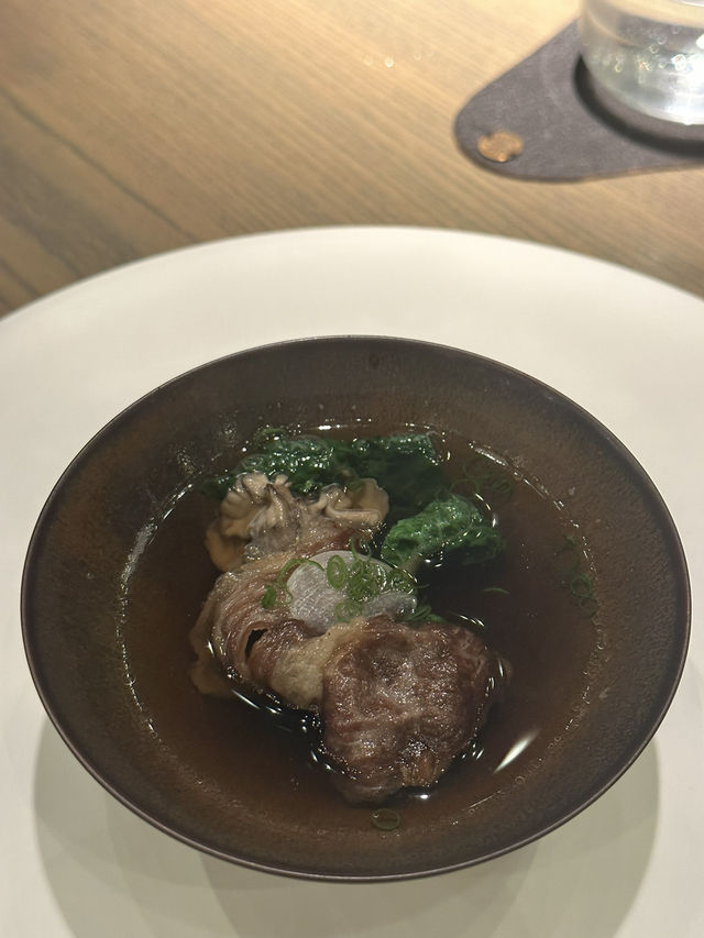 A Culinary Experience at Mosu in Hong Kong 🇭🇰  A Culinary Experience at Mosu in Hong Kong 🇭🇰