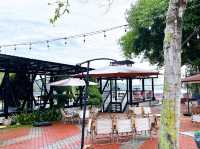 Déjà Brew Café – A Lakeside Sip at Anjung Floria 🌿