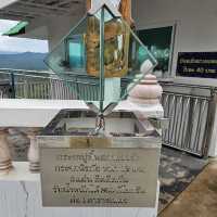 กราบพระธาตุ เดินชมสกายวอล์ก - วัดพระธาตุดอยสะเก็ด