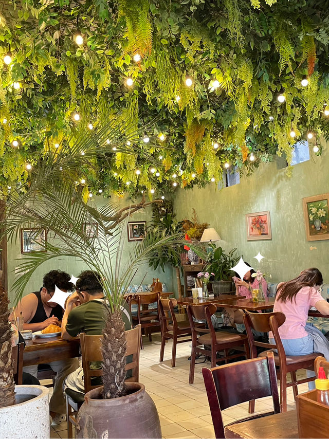 ☕ Bancông Cafe & Restaurant – Hanoi Old Quarter ☕ Bancông Cafe & Restaurant – Hanoi Old Quarter