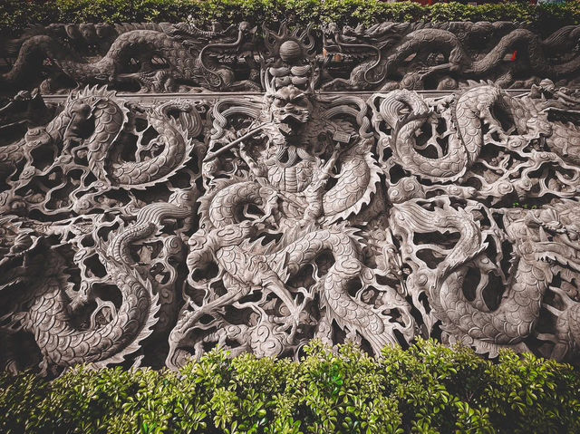 《宜蘭道教總廟三清宮|莊嚴聖境,龍騰雲霧間的心靈洗禮》 《宜蘭道教總廟三清宮|莊嚴聖境,龍騰雲霧間的心靈洗禮》