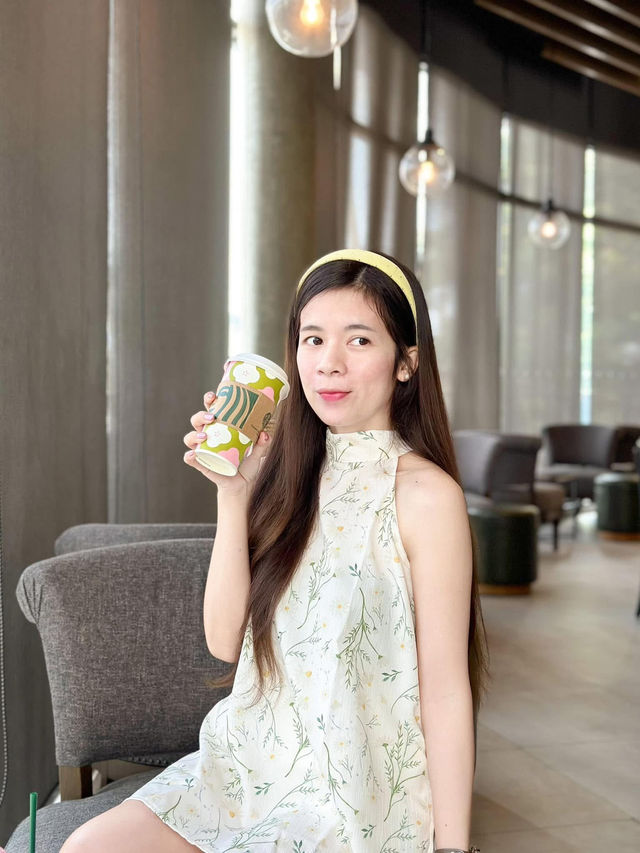 ไปสตาร์บัคส์ เน้นถ่ายรูปกันบ้างมั้ยคะ📸 ไปสตาร์บัคส์ เน้นถ่ายรูปกันบ้างมั้ยคะ📸