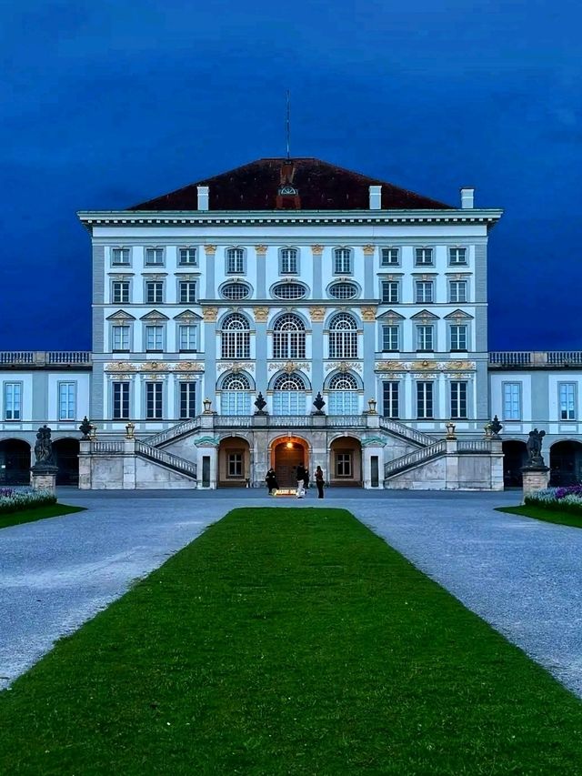 👑 Nymphenburg Palace – Bavaria’s Royal Splendor 👑