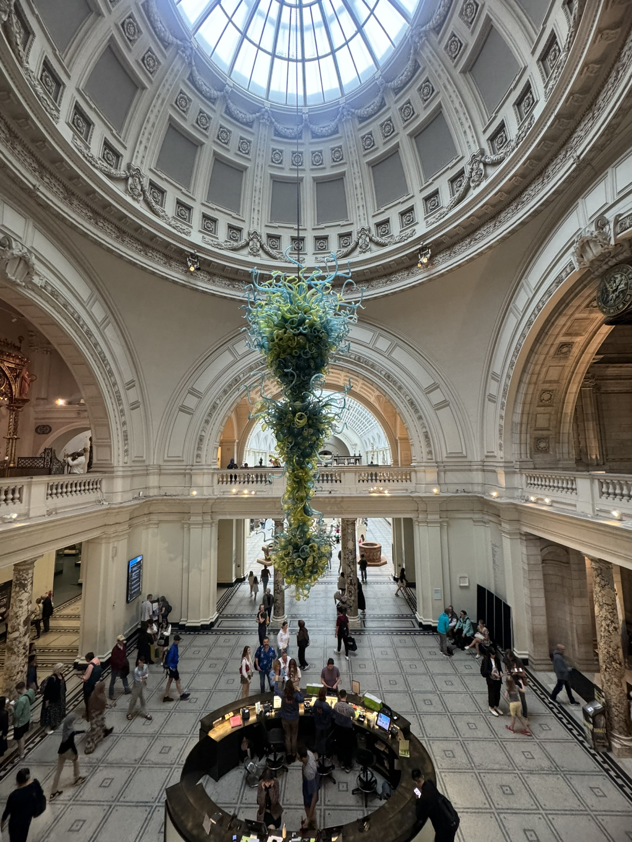 最新】ヴィクトリア&アルバート博物館 - チケット、営業時間、口コミ