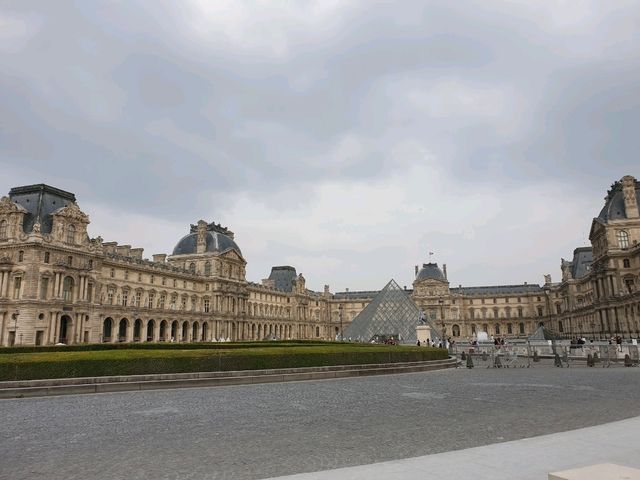 Paris is always a good idea. 🗼✨ Paris is always a good idea. 🗼✨