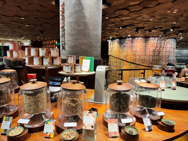 Starbucks Reserve Roastery, Shanghai ☕️  Starbucks Reserve Roastery, Shanghai ☕️