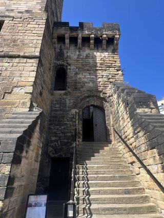 🏰⚔️ Medieval Stories & Skyline Views at Newcastle Castle 🌟