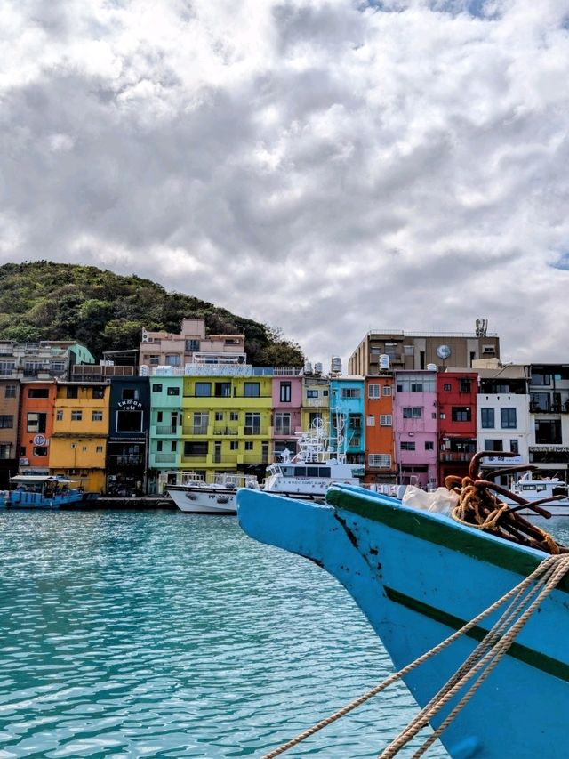 台版威尼斯｜正濱漁港彩色街屋