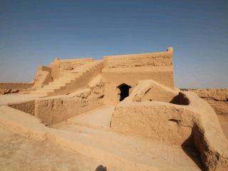 Meybod – Built From Heat and Patience
