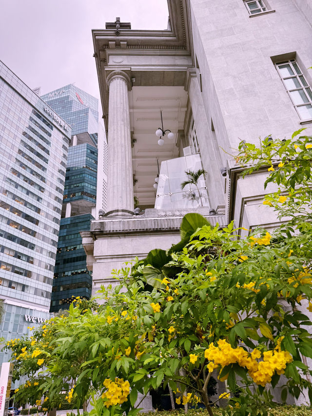 Fullerton Hotel: The "Mile Zero" of Singapore’s History 🏛️📍