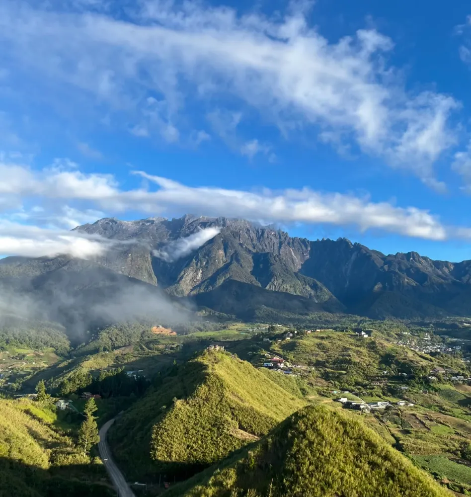 沙巴昆達山：雲霧與神山相遇的仙境