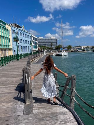 バルバドスの可愛らしくて居心地の良い首都はブリッジタウンです🇧🇧