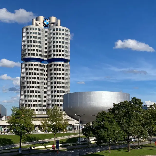 🇩🇪Must Visit In Munich : BMW Museum🏍