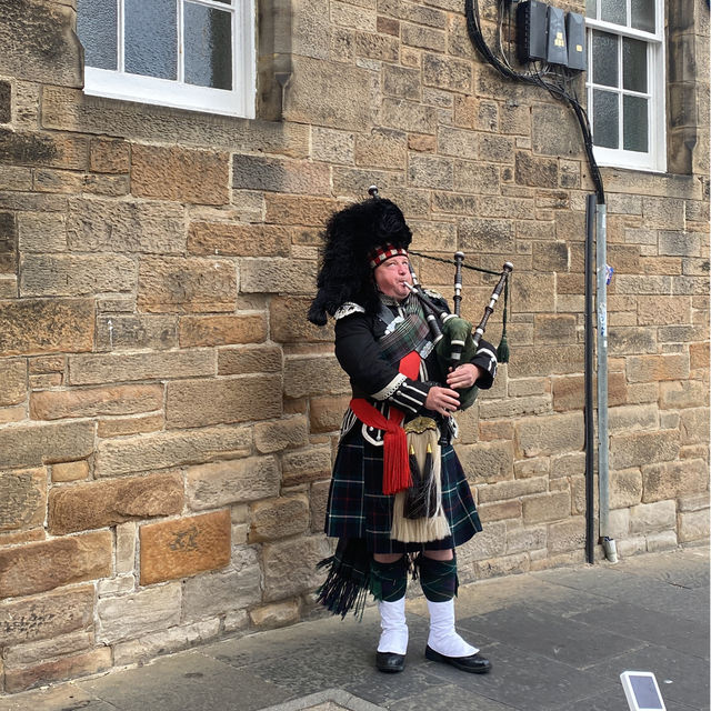 A Welcoming Walk: Hospitality and Community in Edinburgh’s Streets