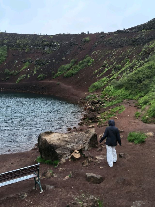 Walk the Crater 