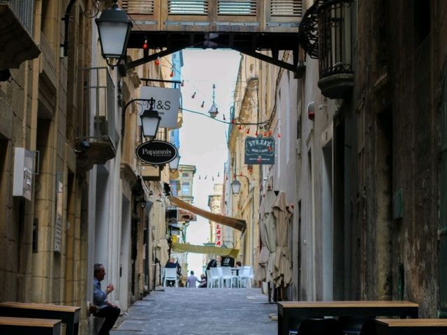 ✨Valletta: Golden Alleys & Timeless Old Town Charm 🏰🌅