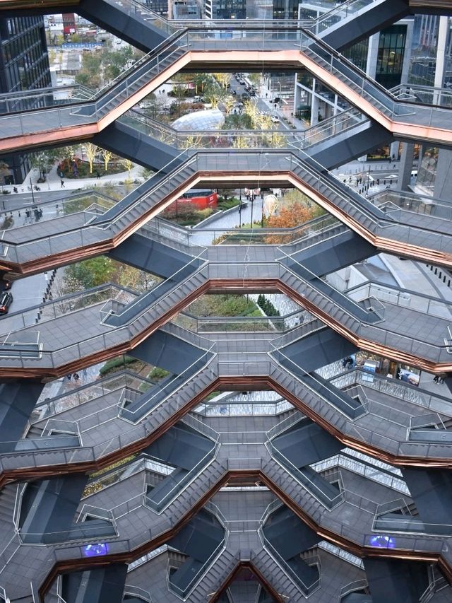 📍Vessel at Hudson Yards, NYC 🐝 ✨