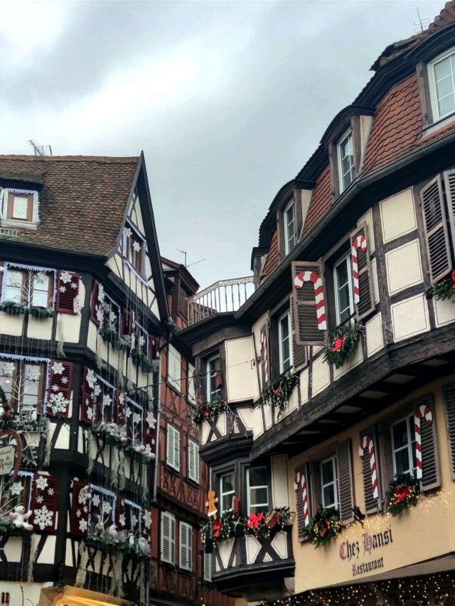 Pont Rue des Tanneurs, Colmar 🌉✨ Pont Rue des Tanneurs, Colmar 🌉✨