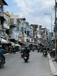 🇻🇳🌆 Saigon -the city that moves faster than you can blink