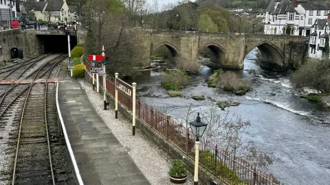 🚂 Llangollen Railway: A Journey Through Time and the Dee Valley 🏴󠁧󠁢󠁷󠁬󠁳󠁿 — traveler post in Flint