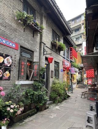 Chongqing: Where's the best place to go?。
