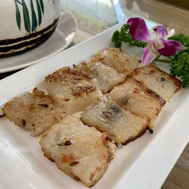 肉に見えて肉じゃ無い！肉無しベジメニューの老舗「素人記素食館」