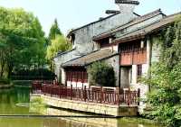 古鎮即酒店，公園是它家花園