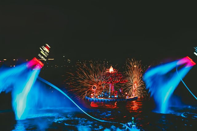 賞煙花，打鐵花，遊龍宮，就來上海海昌海洋公園