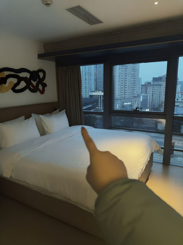 來長沙適連住3晚的工業風酒店