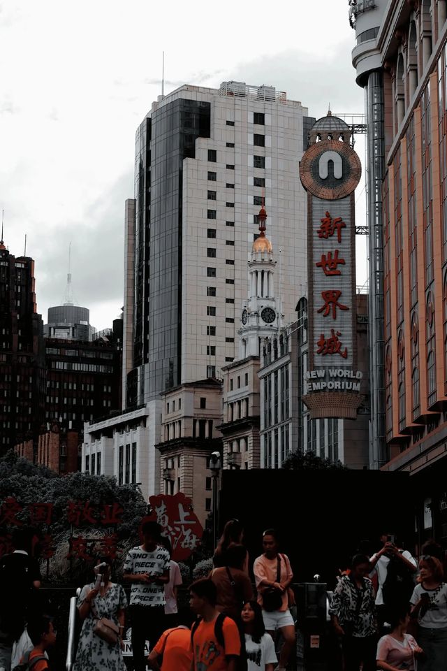 上海南京路步行街丨屬於“金帶”商業街