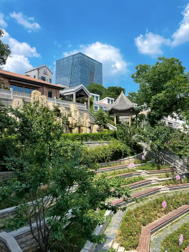 Tan Hua Lin | The Artistic Heart of Wuhan