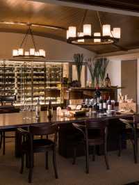 🌴🏖️ Guam's Top Stay: Dusit Thani Delights 🍤🥂