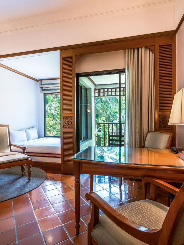 🏝️ Phuket's JW Marriott: A Tropical Paradise 🌴
