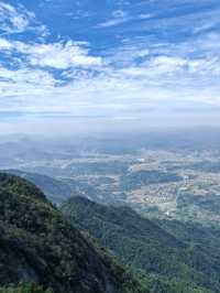 天岳幕阜山，負離子大氧吧。