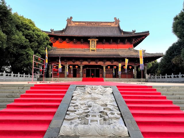 繩金塔。