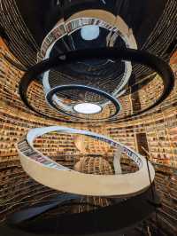 高顏值網紅書店｜愈欣書店。