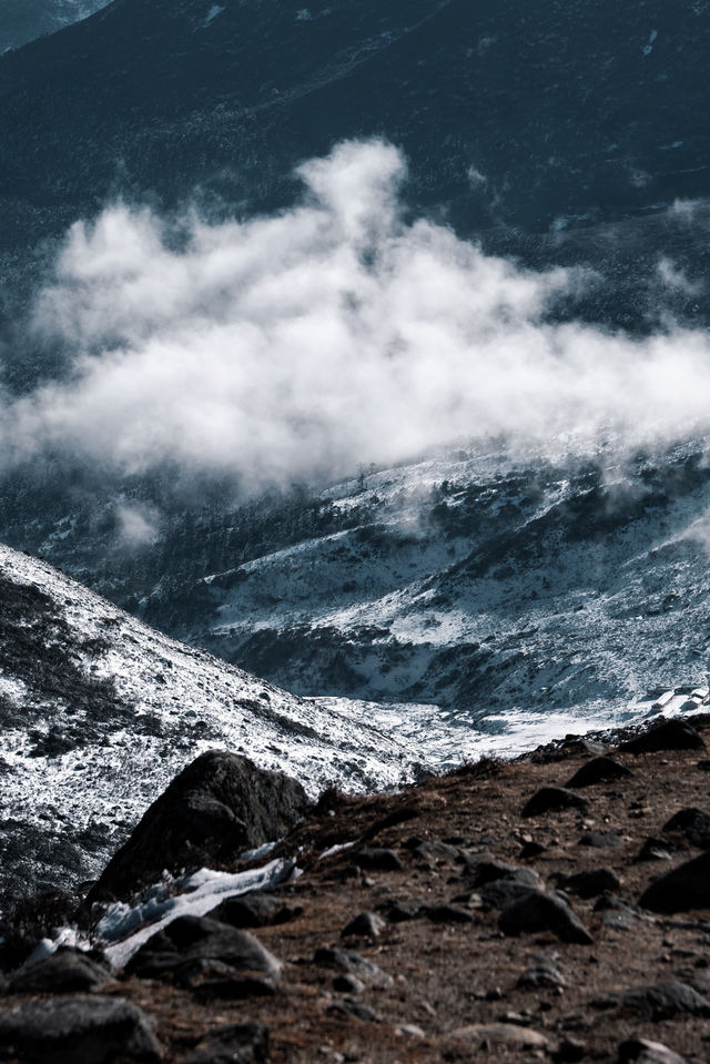 野馬海子徒步—遇見雪山下的藍冰湖泊 野馬海子徒步—遇見雪山下的藍冰湖泊
